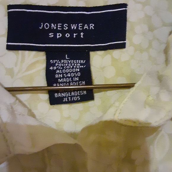 Cotton  blouse - Picture 2 of 3